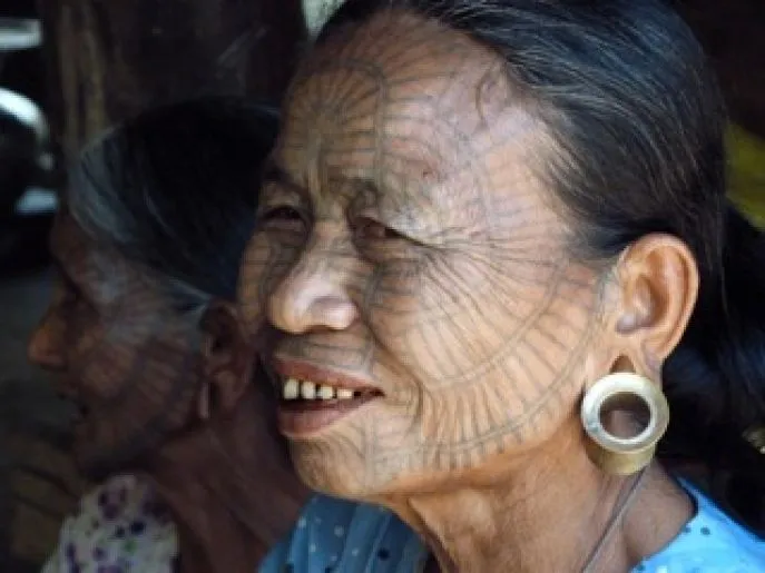 chin dorpen ledo rivier birma