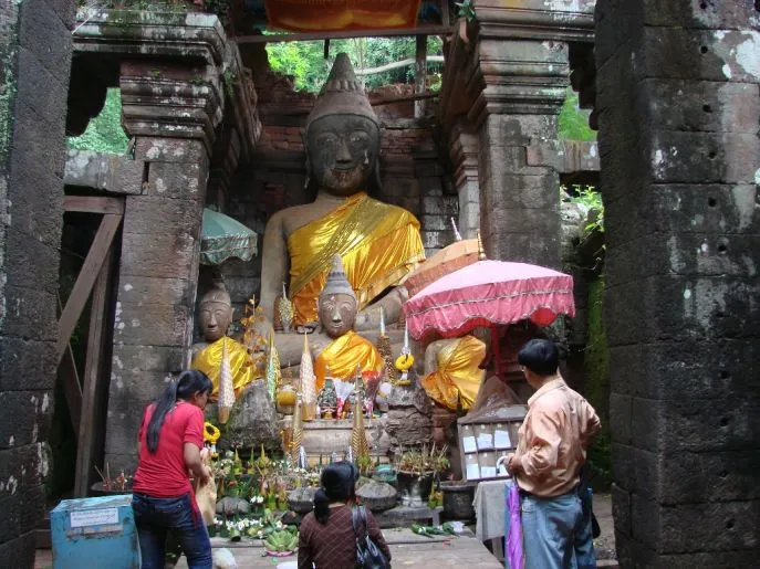 dimsum reizen laos wat phou