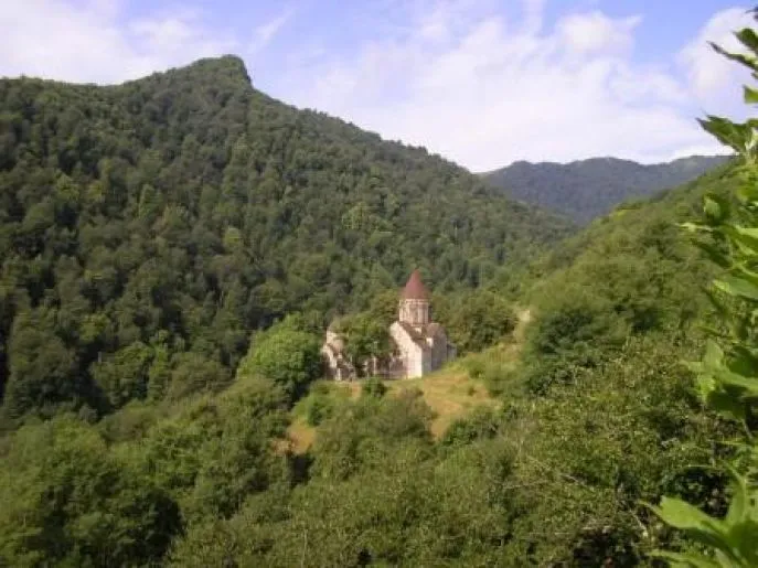 dimsum reizen armenie hoogtepunten haghartsin