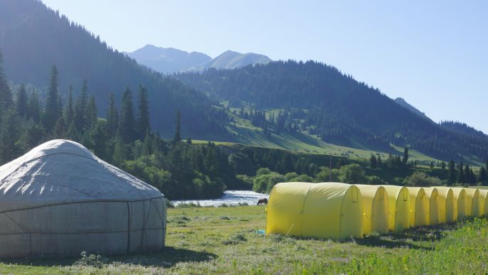 kirgizi tien shan gebergte karkara base camp dimsum reizen 2