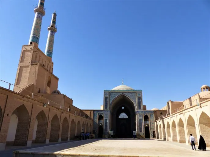 6 dimsum reizen iran rondreis yazd