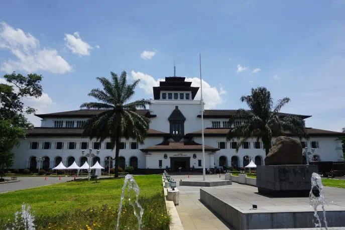 rondreis java  bandung dimsum reizen indonesi