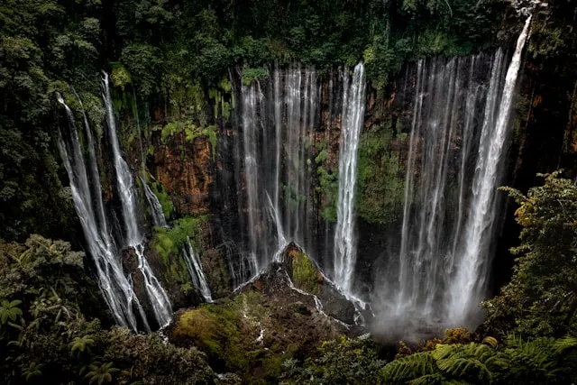 tumpak-sewu-waterval