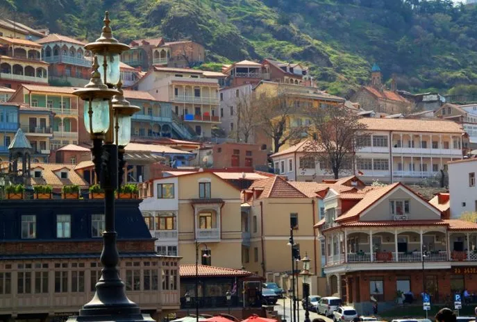 dimsum reizen georgie tbilisi rondreis auto selfdrive