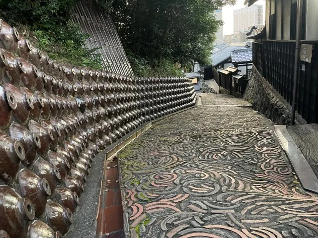 Tokoname-pottery-path