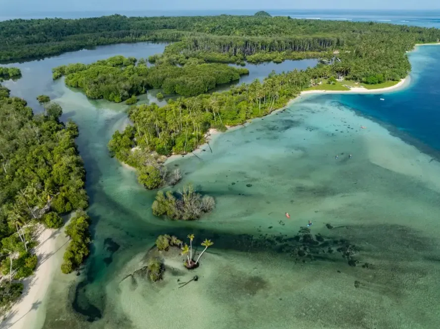 mentawai-eiland-aloita-resort-sumatra-indonesie