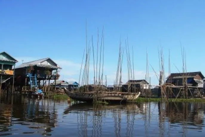 Battambang meer bootjes Cambodja