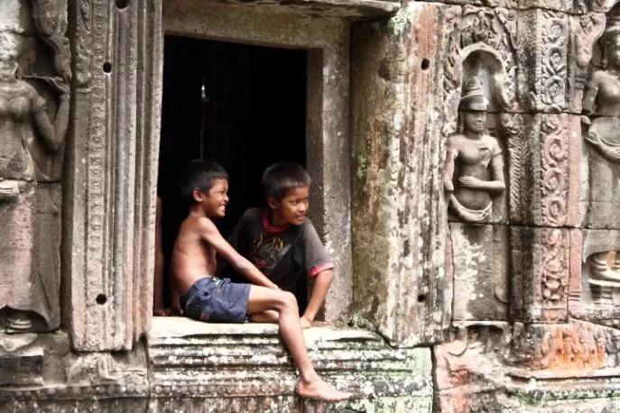 Sfeerafbeelding angkor wat dimsum reizen jongetjes lokaal familiereis